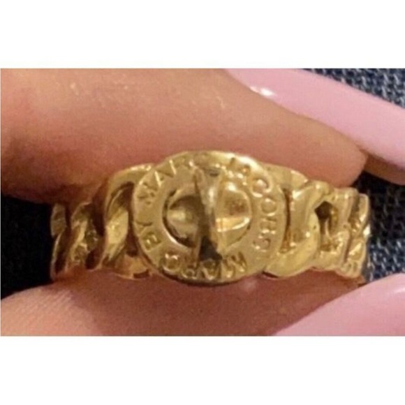 MARC by MARC JACOBS - NWT “Katie” Turnlock Chain Fashion Ring. Sz M/L (7-8) - Picture 9 of 9